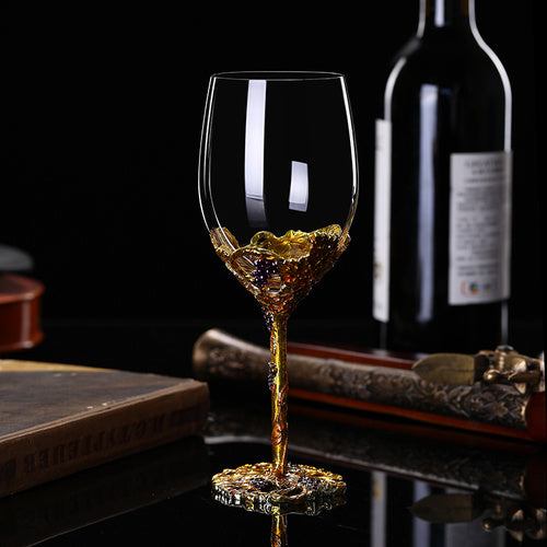 Elevate Your Wine Experience with Our Crystal Red Wine Glass Set